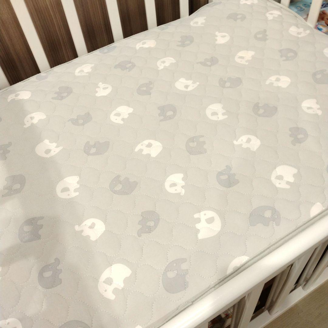 ak　ベビーベッド　KATOJI