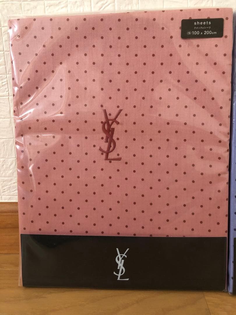 イヴサンローラン　クイックシーツ