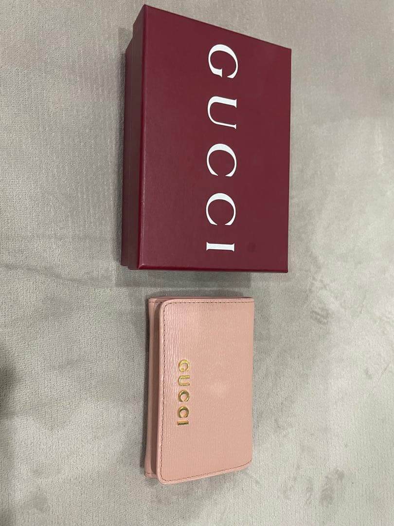 GUCCI スクリプトカードケース(名刺入れ)