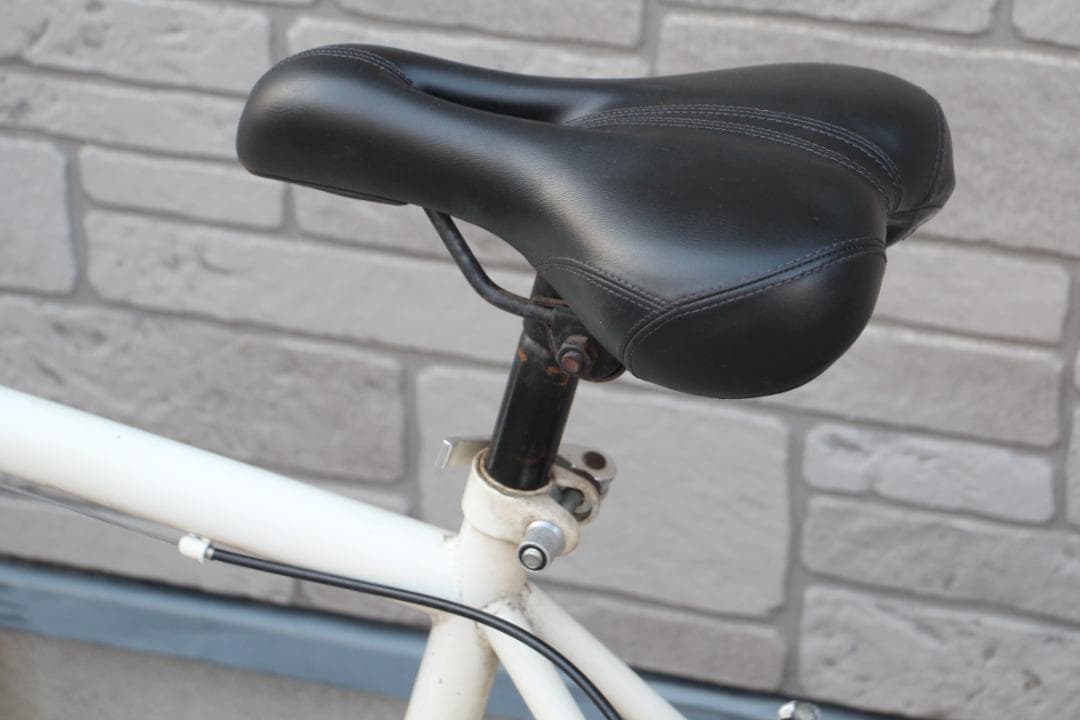 引き取り限定♪アルミキャストホイールが目立ちます♪7速♪お手軽クロスバイク♪