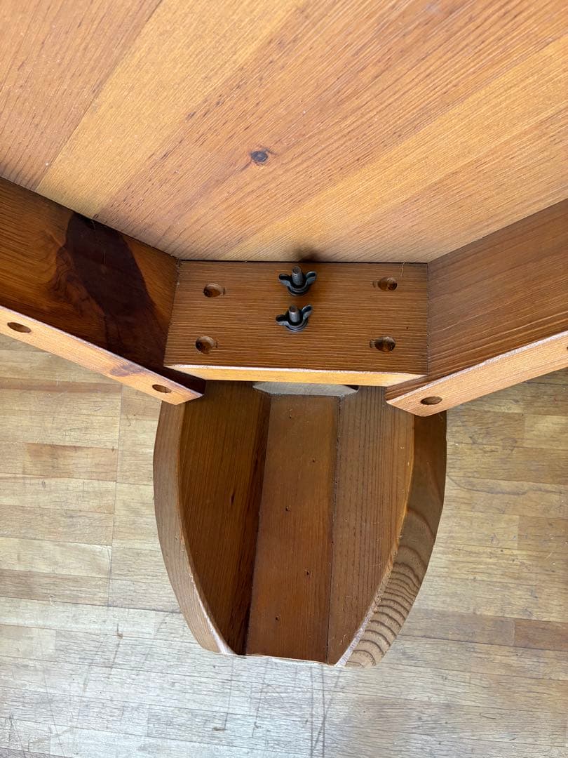 木製円形テーブル・直径125cm