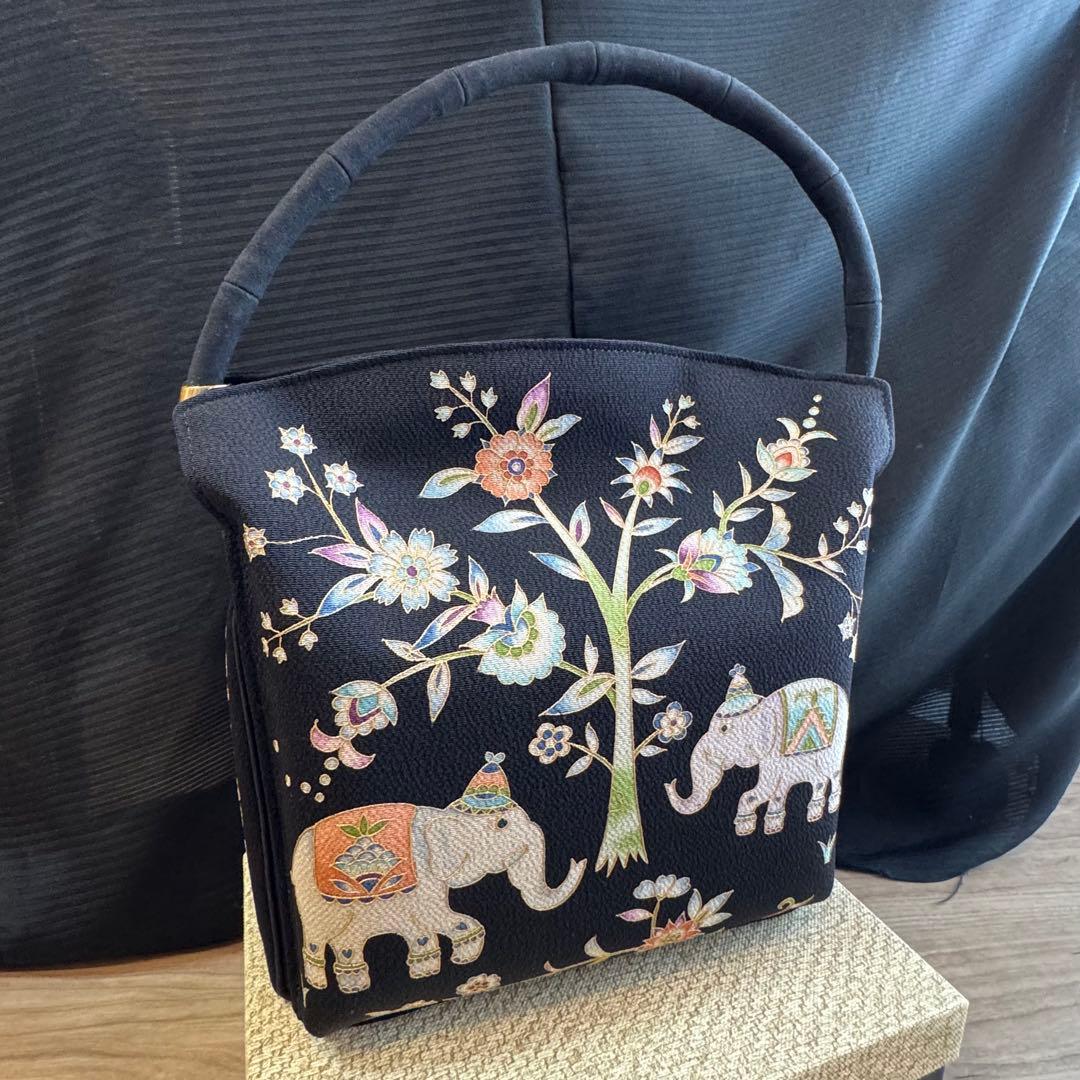 未使用品　利休バッグ　訪問着　帯地　和装バック　着物　岡重　OKAJIMA 黒