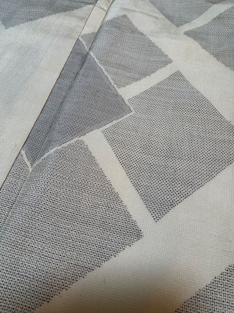 【銘品美品】「くぼた織物」本場白大島紬 白薩摩泥染「極上140亀甲 重ね色紙文様