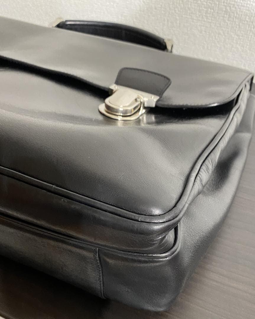 PRADA ビジネスバッグ ブリーフケース オールレザー　黒