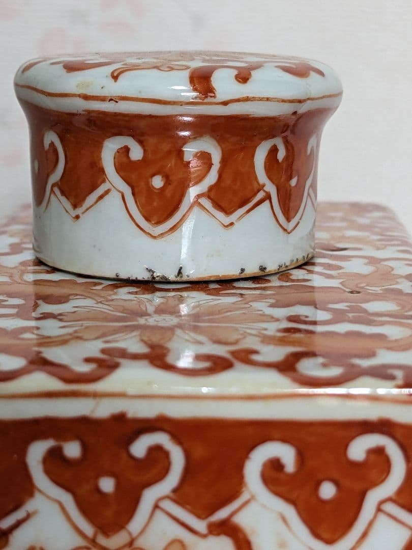 ♦中国古陶磁 古玩 古美術品 紅彩 角形酒缶 角瓶 骨董品 コレクション