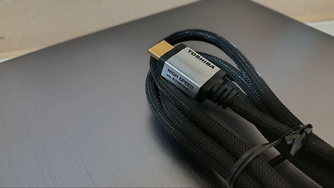 TOSHIBA　レグザ　ブルーレイレコーダー　DBR-M180