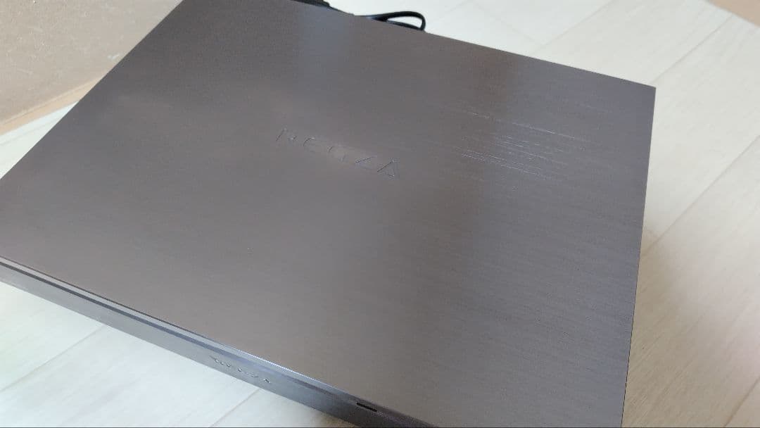 TOSHIBA　レグザ　ブルーレイレコーダー　DBR-M180