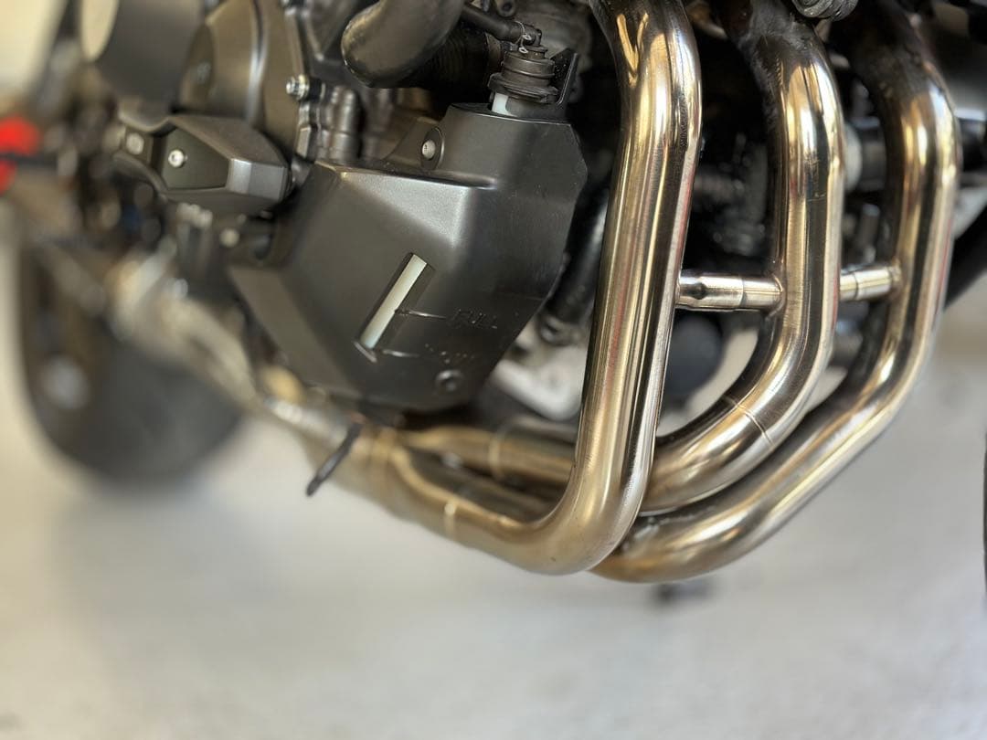 MT-09 XSR900 トレーサー　アクラポビッチ　フルエキゾーストマフラー