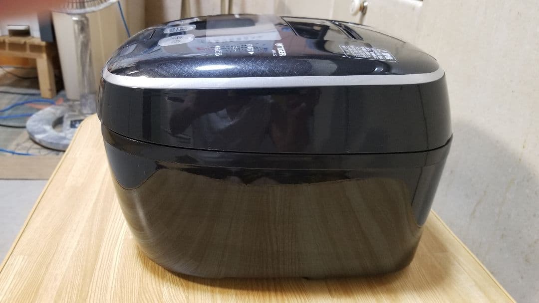 ☆2021年製☆タイガー圧力IH炊飯器 ☆ご泡火炊き☆遠赤9層土鍋かまどコート釜