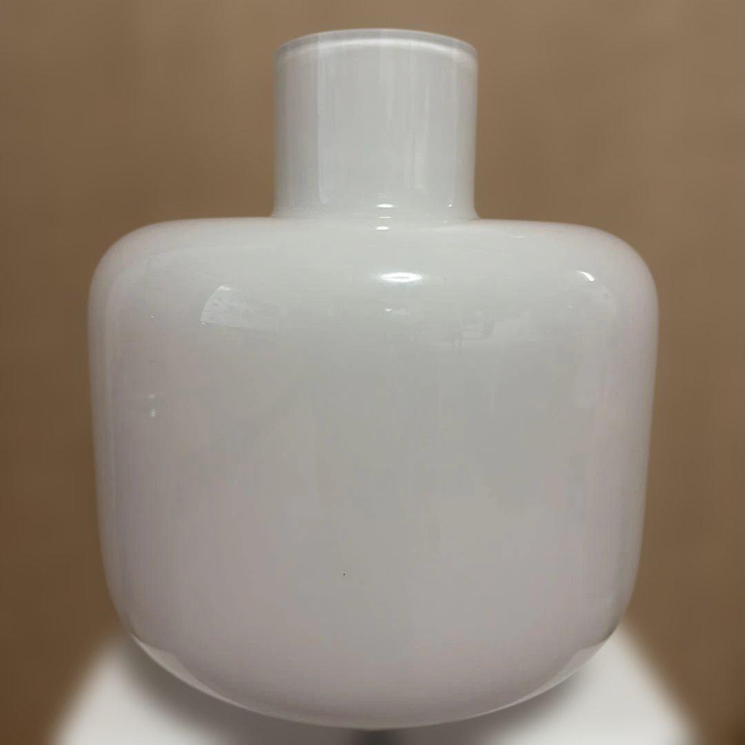 【新品未使用】マリメッコ　MINGフラワーベース　花瓶　ホワイト