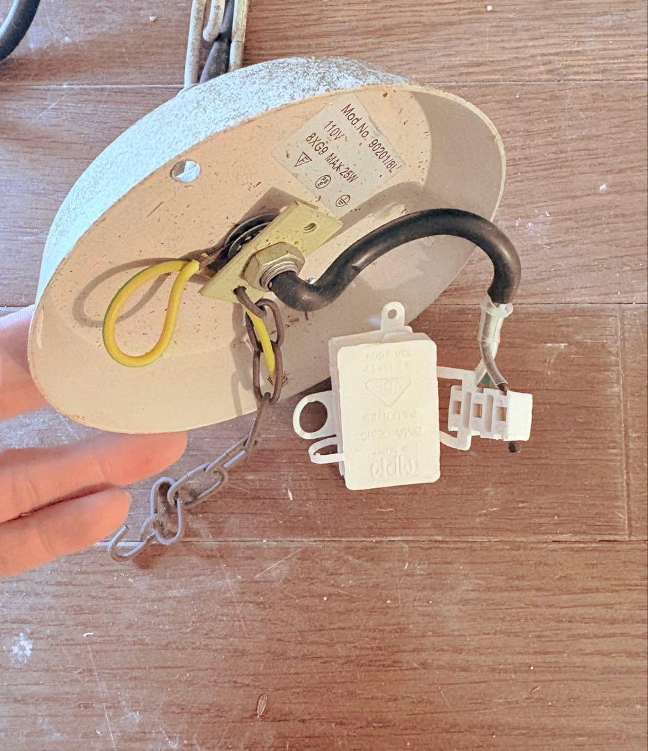 アンティーク シャンデリア フラワーモチーフ 8灯