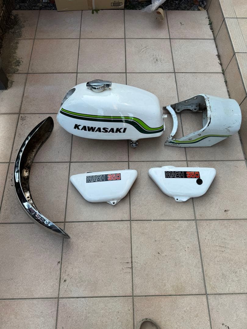 KAWASAKI MACH 350ss 外装 ユーキ