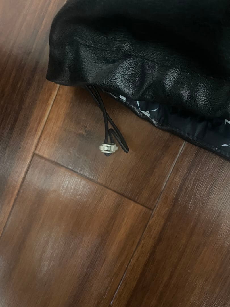 Thug Club ブラックダウンジャケット　黒　サイズ2 Ｍサイズ相当