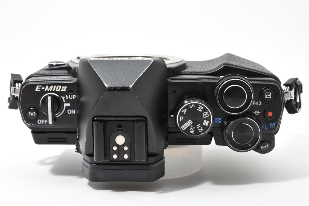 オリンパス　OLYMPUS OM-D E-M10 Mark II　ミラーレス一眼