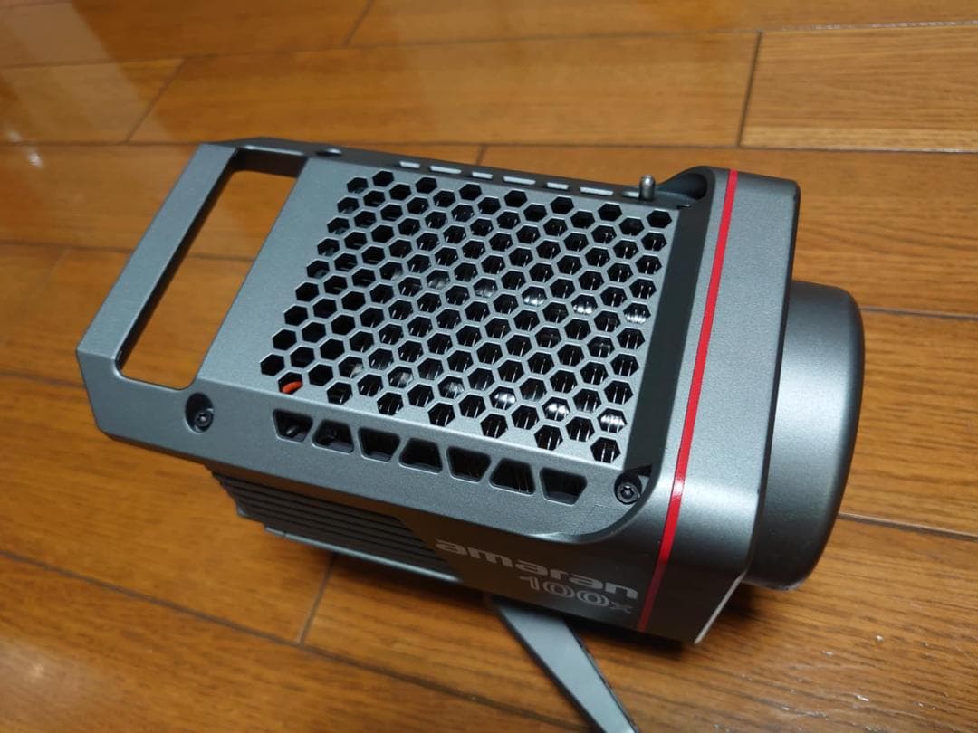 【Aputure】Amaran 100X(撮影用ライト 2700k-6500k)