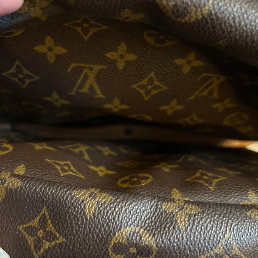 Louis Vuitton ソミュール　中型ショルダーバッグ ブラウン