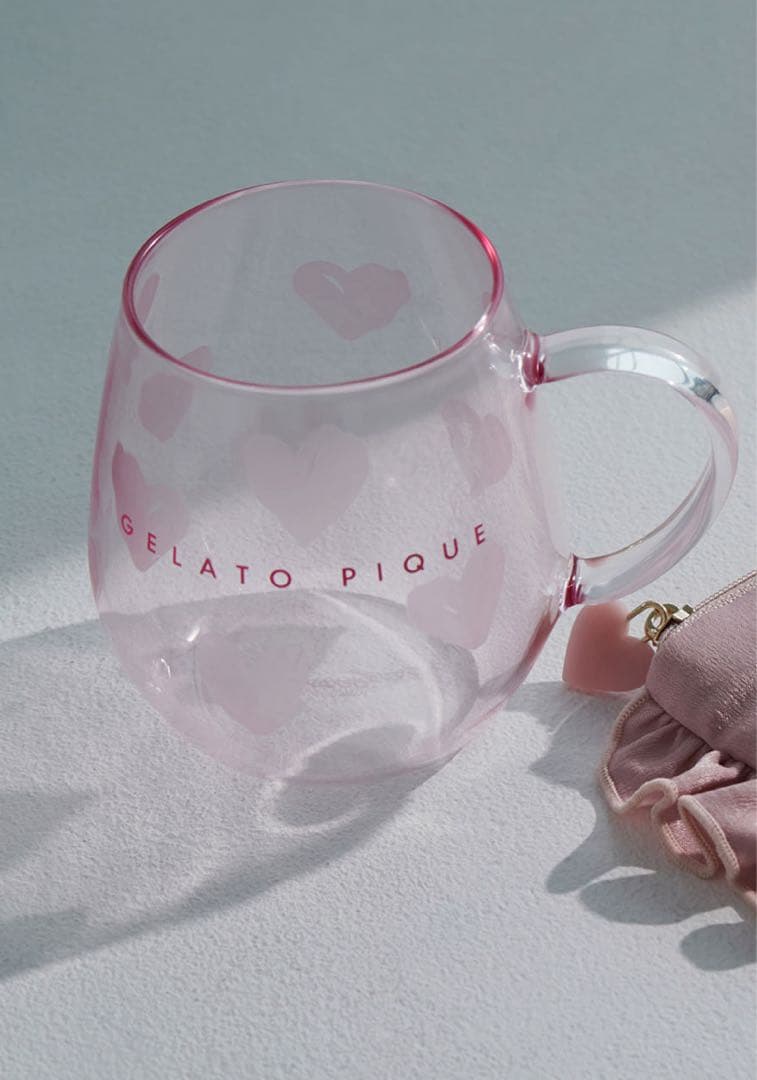 新品⭐︎いちご柄ピンクシーツ3点セット（おまけ付き）