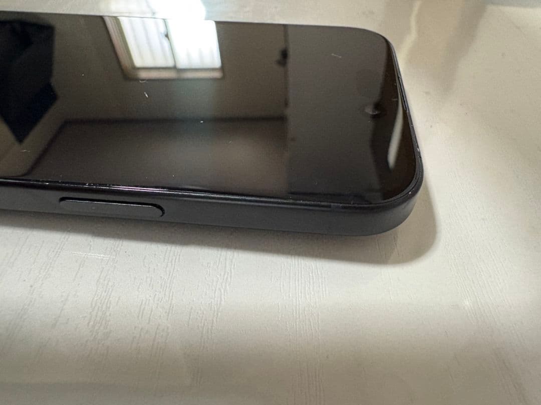 iPhone 15 ブラック 128GB