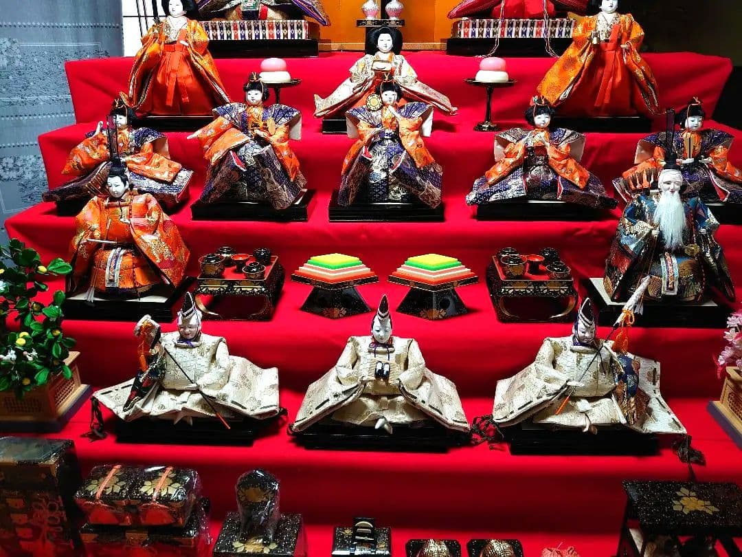 豪華！特大！雛人形 七段飾り 60号 幅190㎝×奥行210㎝