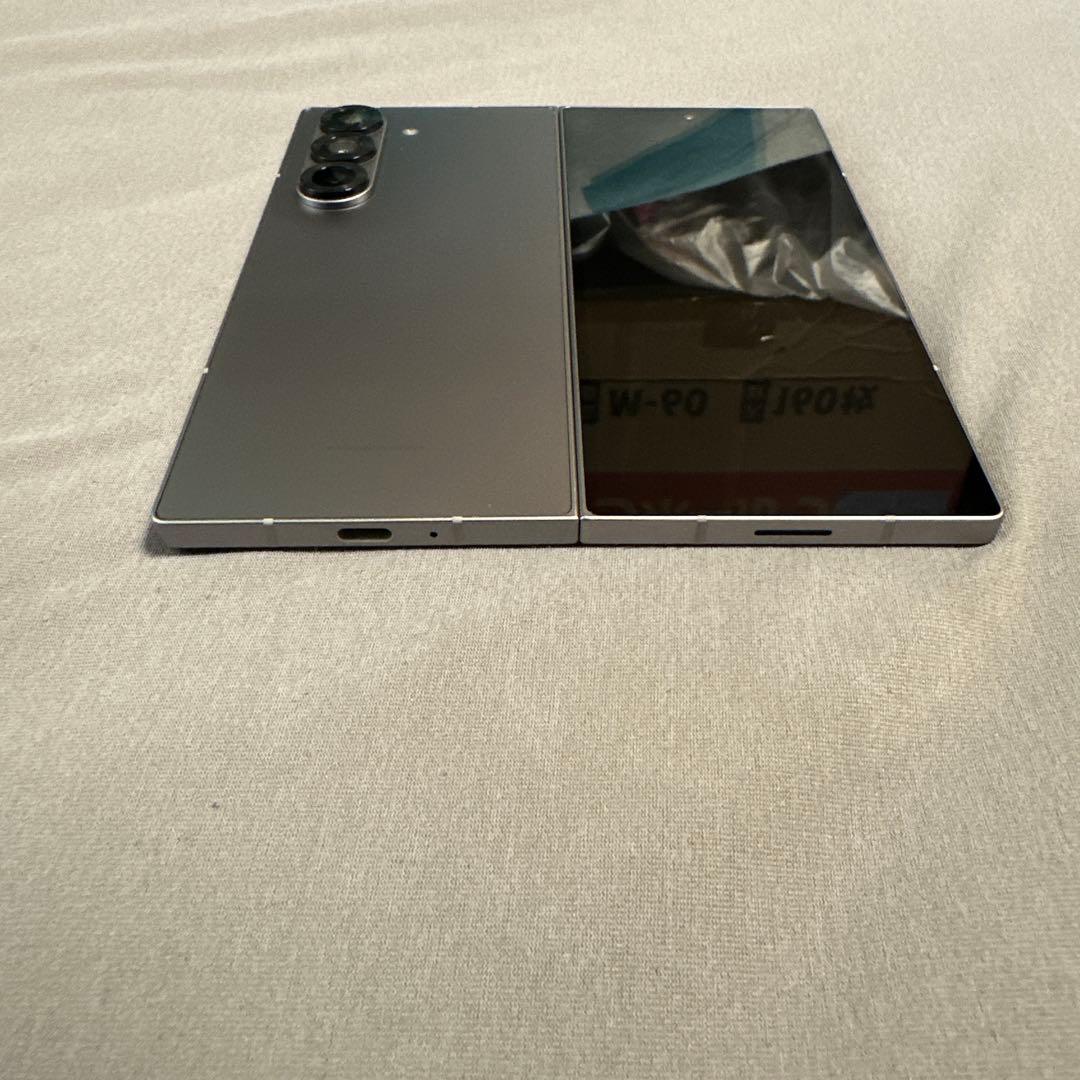 SAMSUNG GALAXY Z FOLD 6　SCG28 SiMフリー