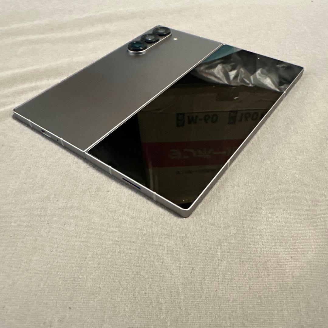 SAMSUNG GALAXY Z FOLD 6　SCG28 SiMフリー