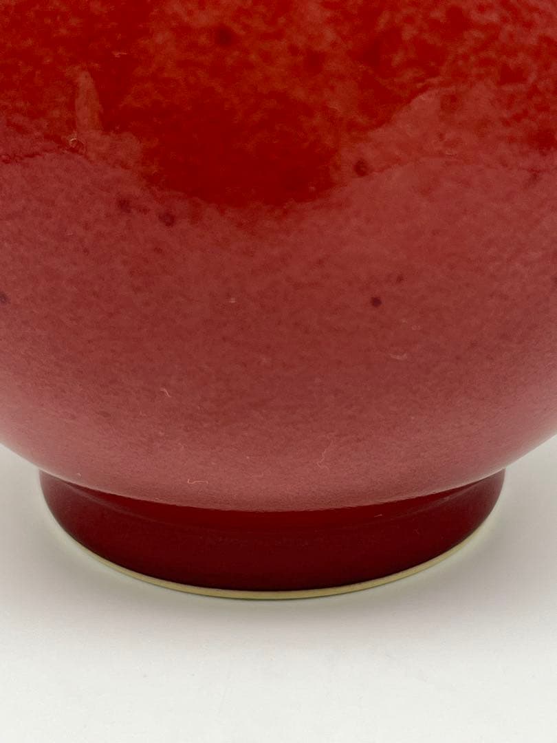 中国清朝　乾隆年製紅釉長頸瓶骨董　唐物　アンティーク　古美術品　骨董　江戸　青磁