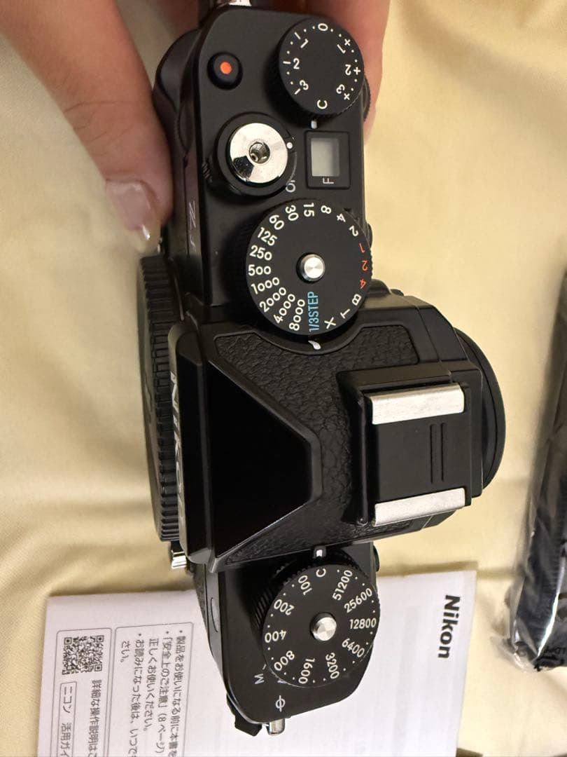 Nikon Z f グリップ付き