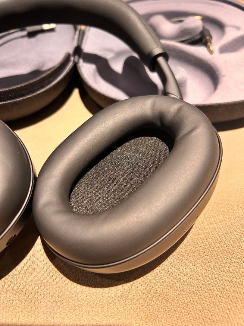 超美品　SONY WH-1000XM6 ワイヤレスヘッドホン