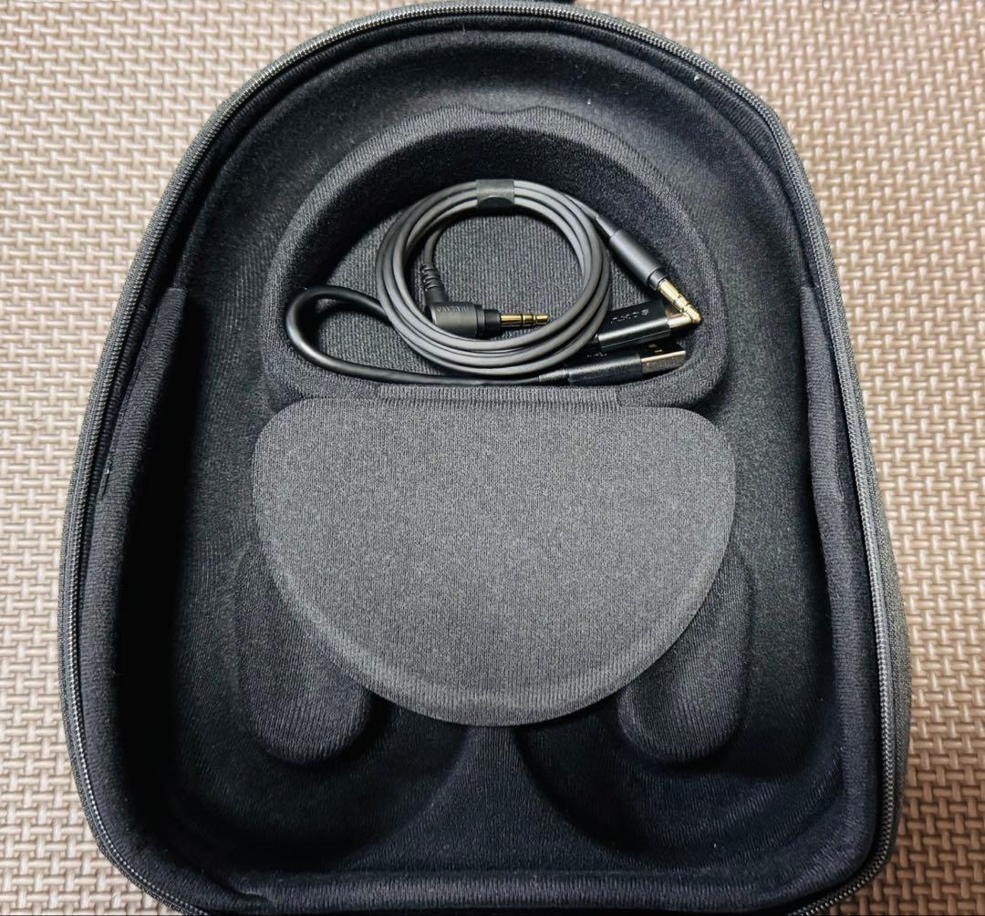 しろ【ほぼ新品】SONY WH-1000XM5 ブラック 　カバー付