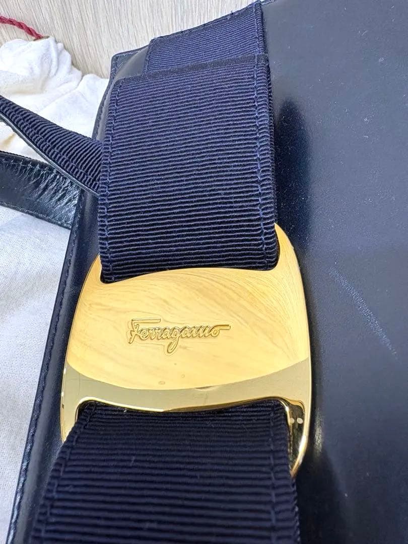 フェラガモ ヴァラリボン 2wayバッグ　ブラック　✨絶版入手困難✨　保存袋付き