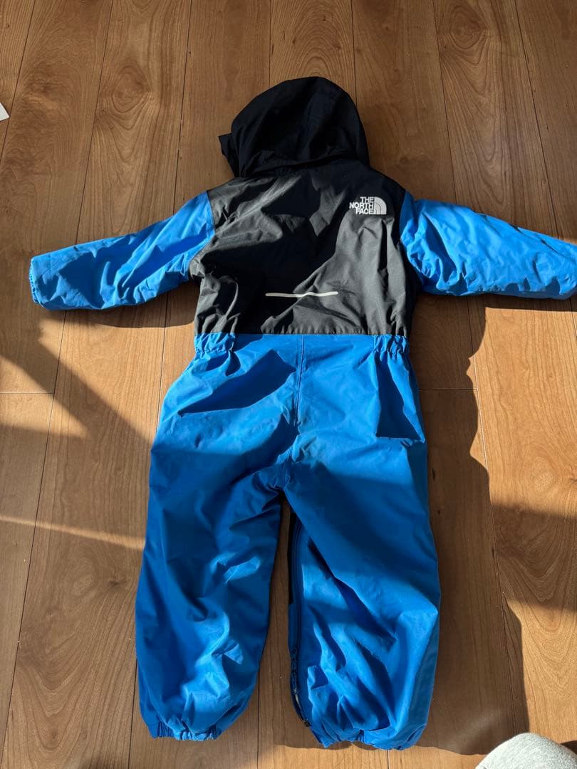 ☆手袋付き☆NORTH FACE 子供用スノーウェア