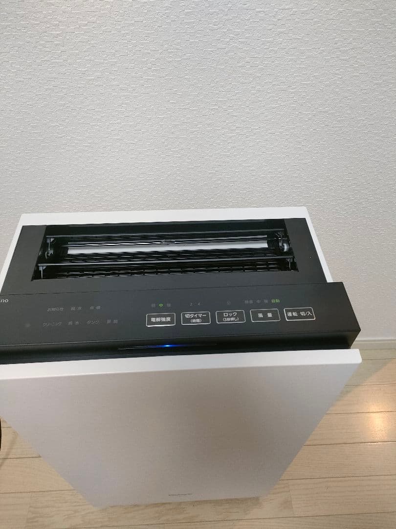 パナソニック　次亜塩素酸空間除菌脱臭機ジアイーノ　F-MV2100 2020年