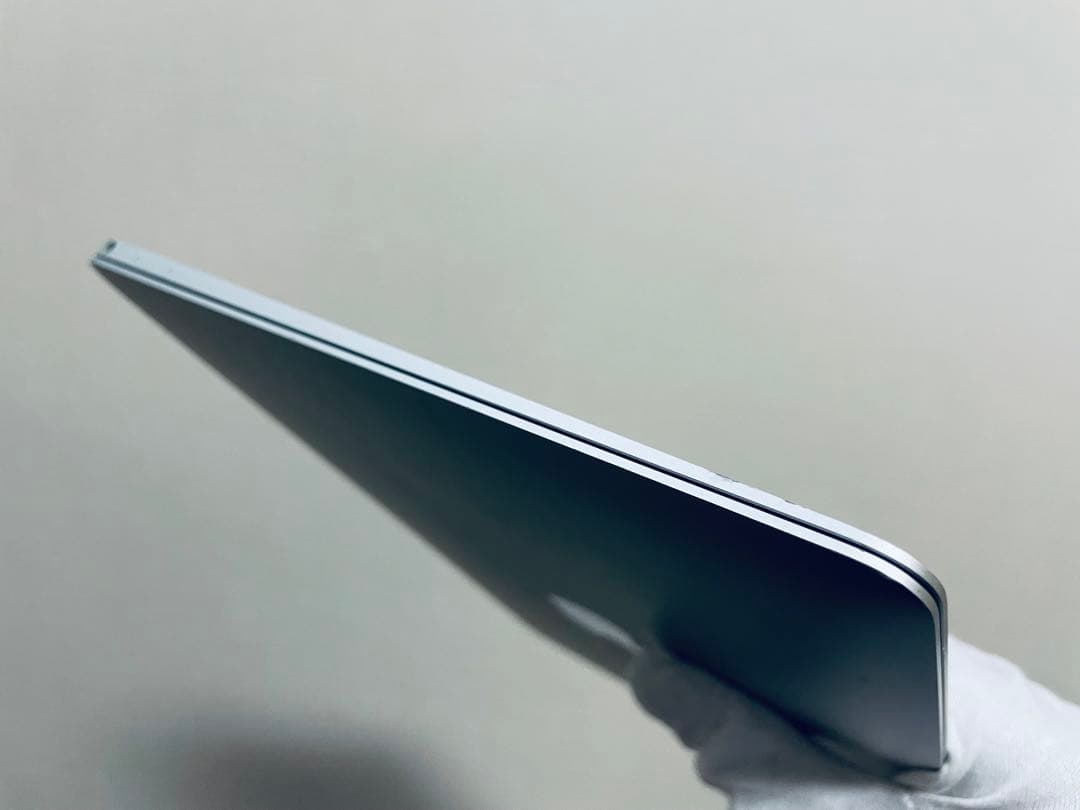 MacBook Air 2017 8GB/256GB シルバー