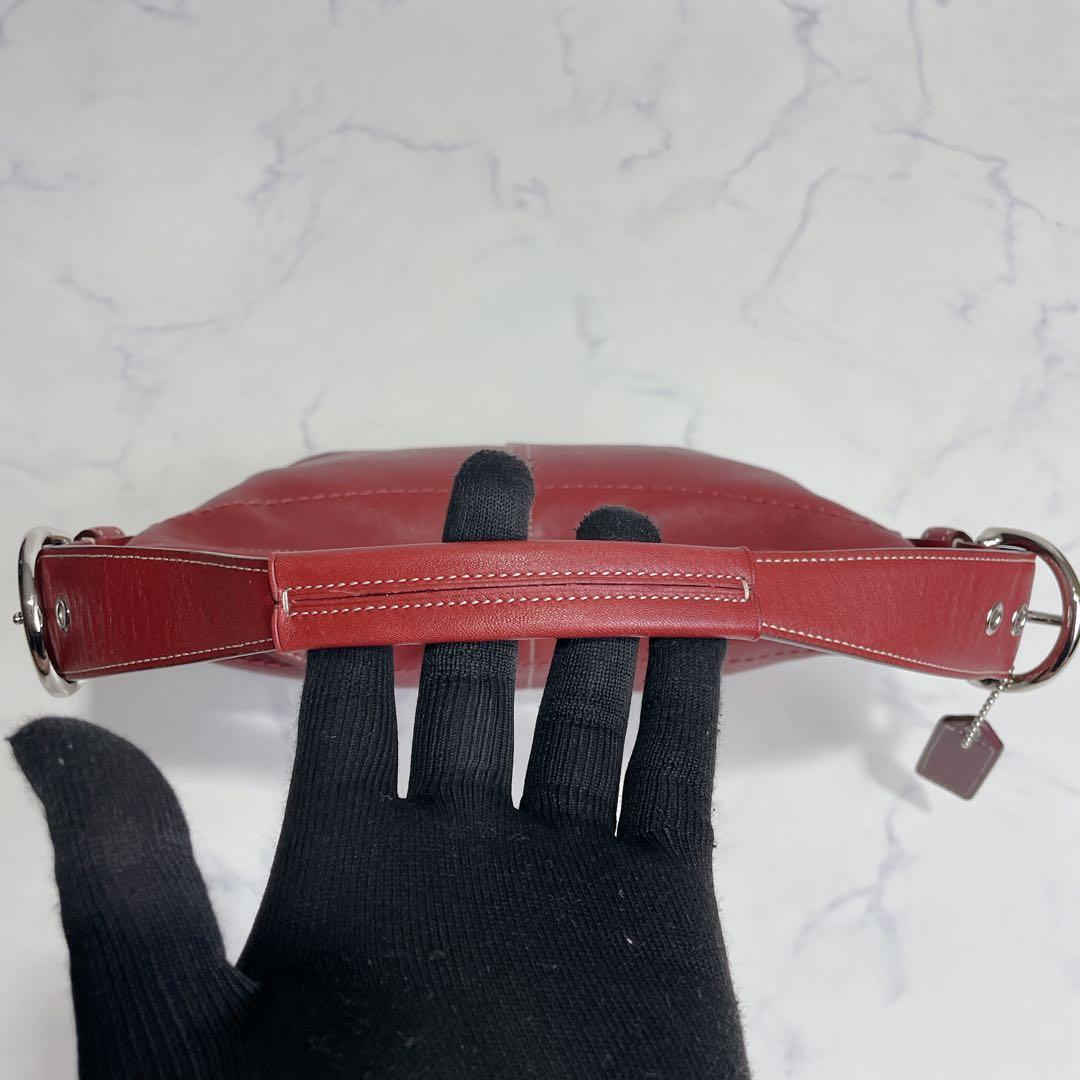 新品同様✨COACH アクセサリーポーチ ホーボー レッド 肩掛け オールレザー
