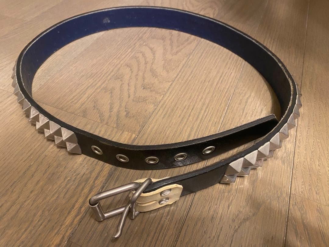 TOCCATAトッカータ　鋲　スタッズ　レザーベルト