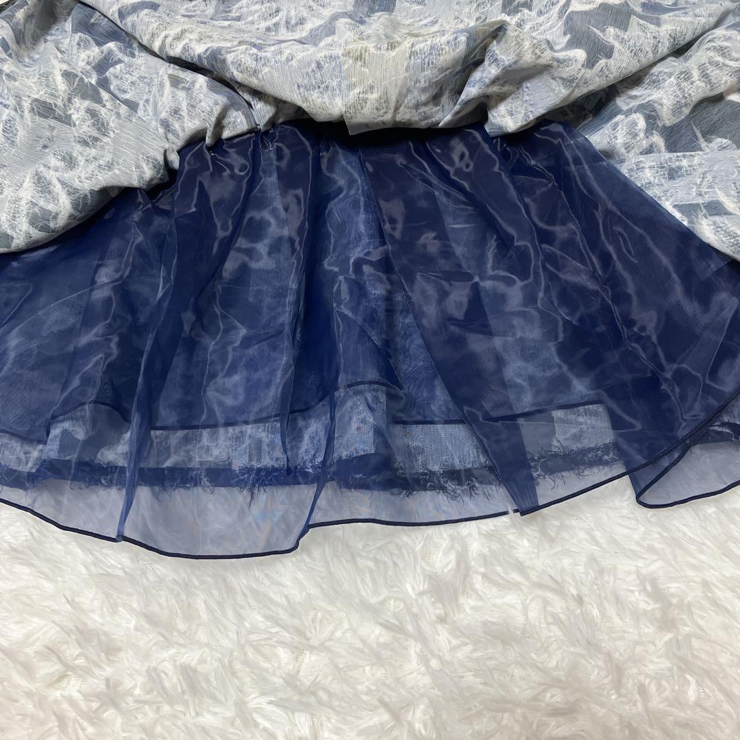 【新品】AMERI MEDI RACHEL FLUFFY ART CAMISOL