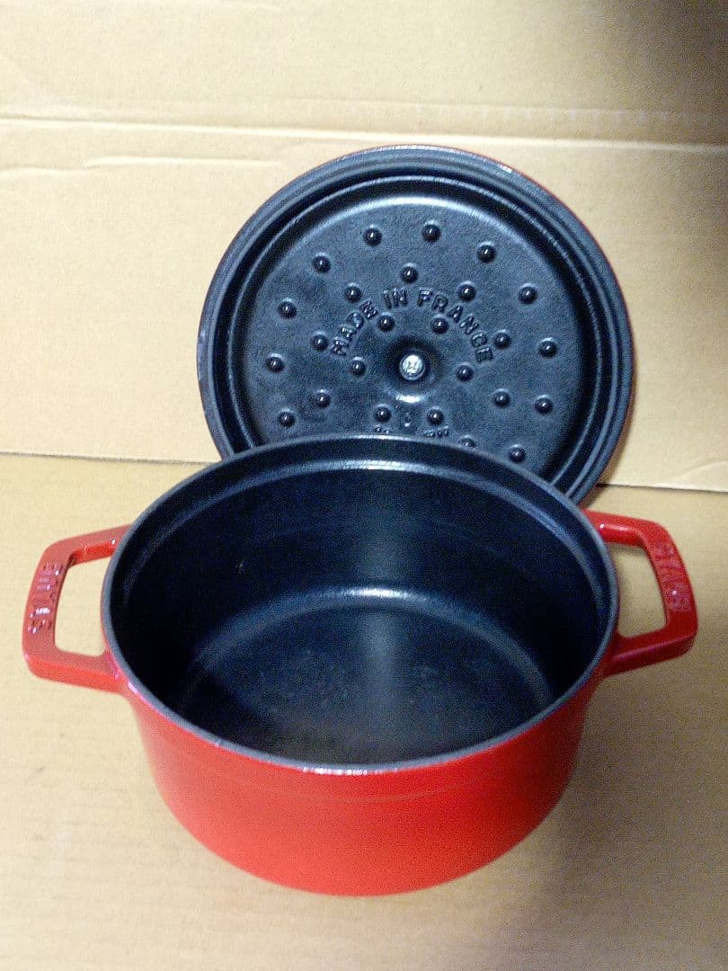 staub ストウブ ピコ ココット ラウンド チェリー 20cm IH対応