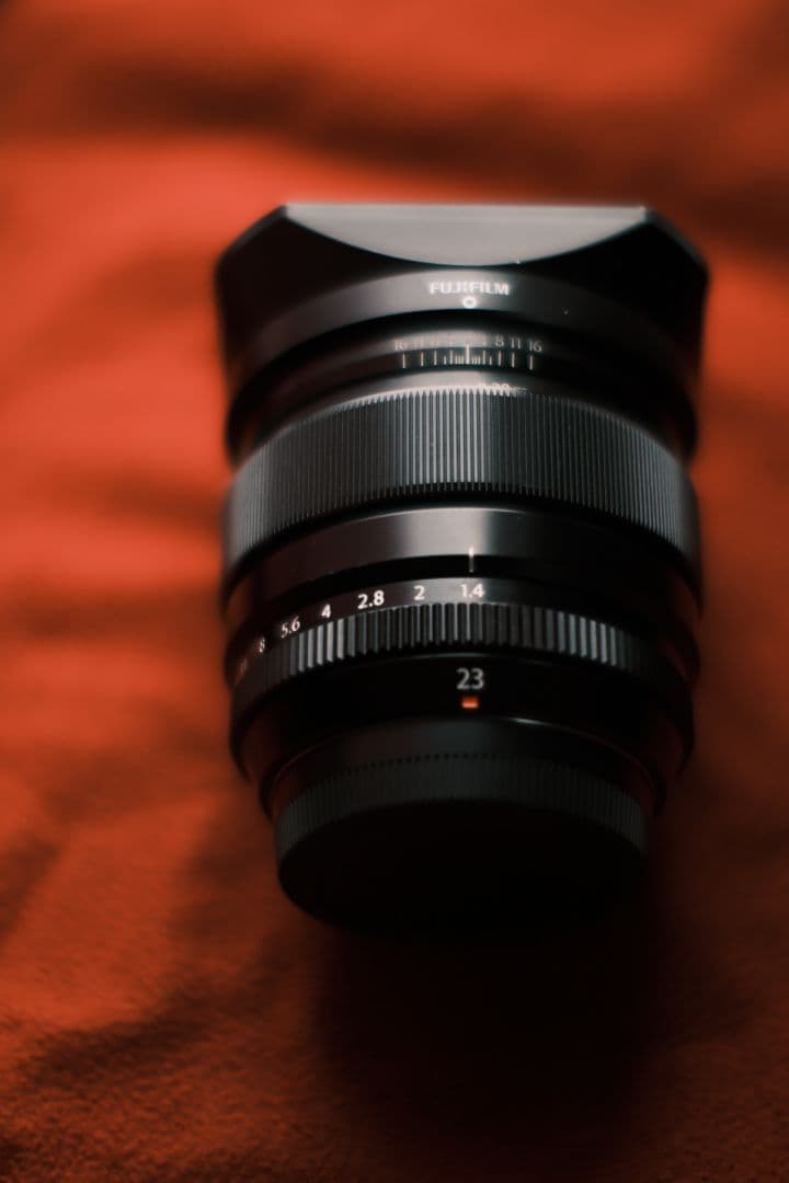 美品】XF23mm F1.4 R（純正角形フード、フィルター付き