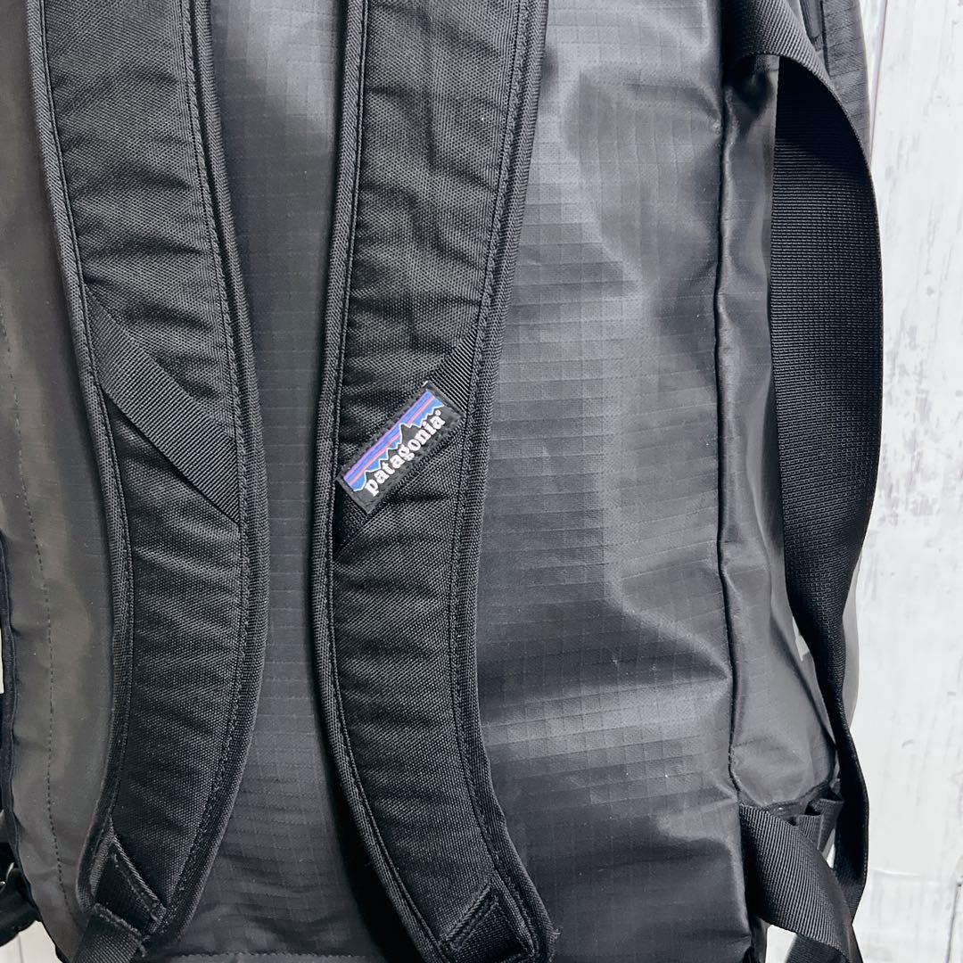【美品】パタゴニア ブラックホールダッフル 40L 黒 ボストン リュック 人気