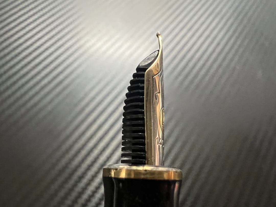 ペリカン スーべレーン M400 万年筆 F 細字 赤縞 レッド