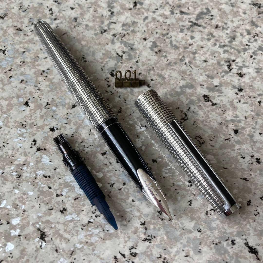 #001 オーバーホール済み 万年筆 PILOT カスタム シルバー 14k