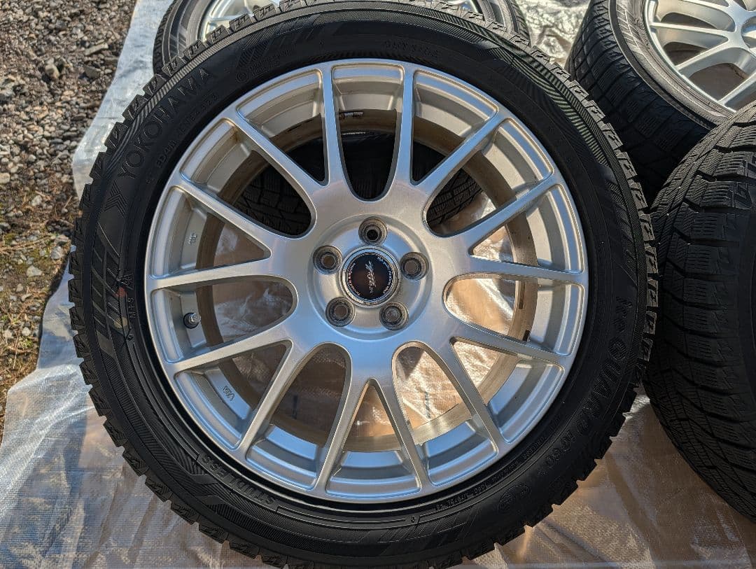 アルミホイール付きスタッドレスタイヤ215/50R17