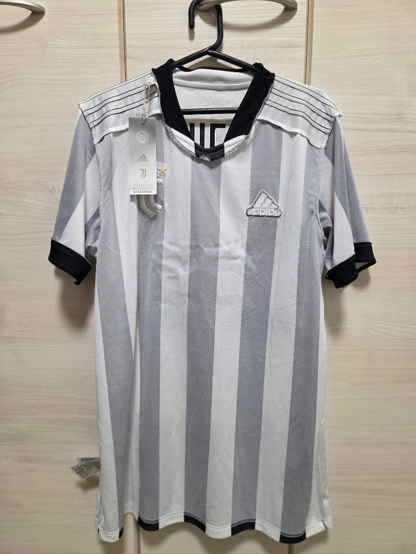 ２０２１シーズン　ユベントス　キエッリーニ　ユニフォーム