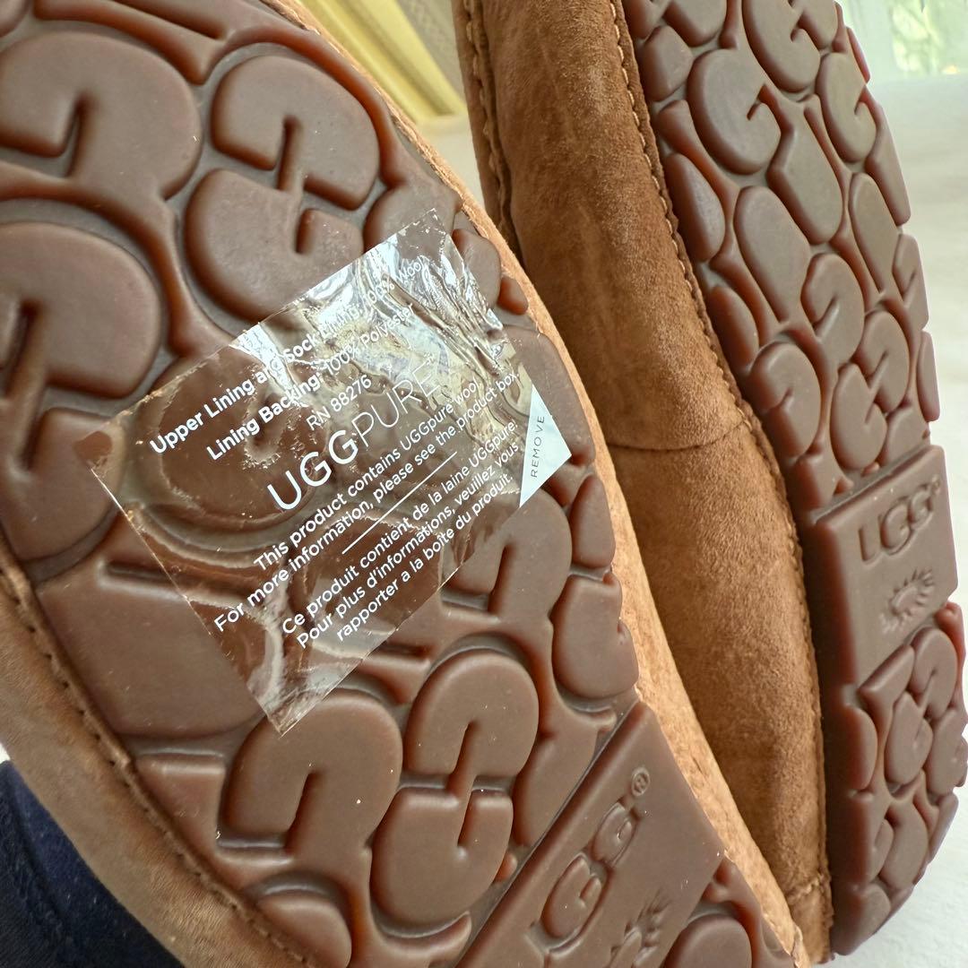 新品 未使用 UGG ブラウン モカシン 24cm