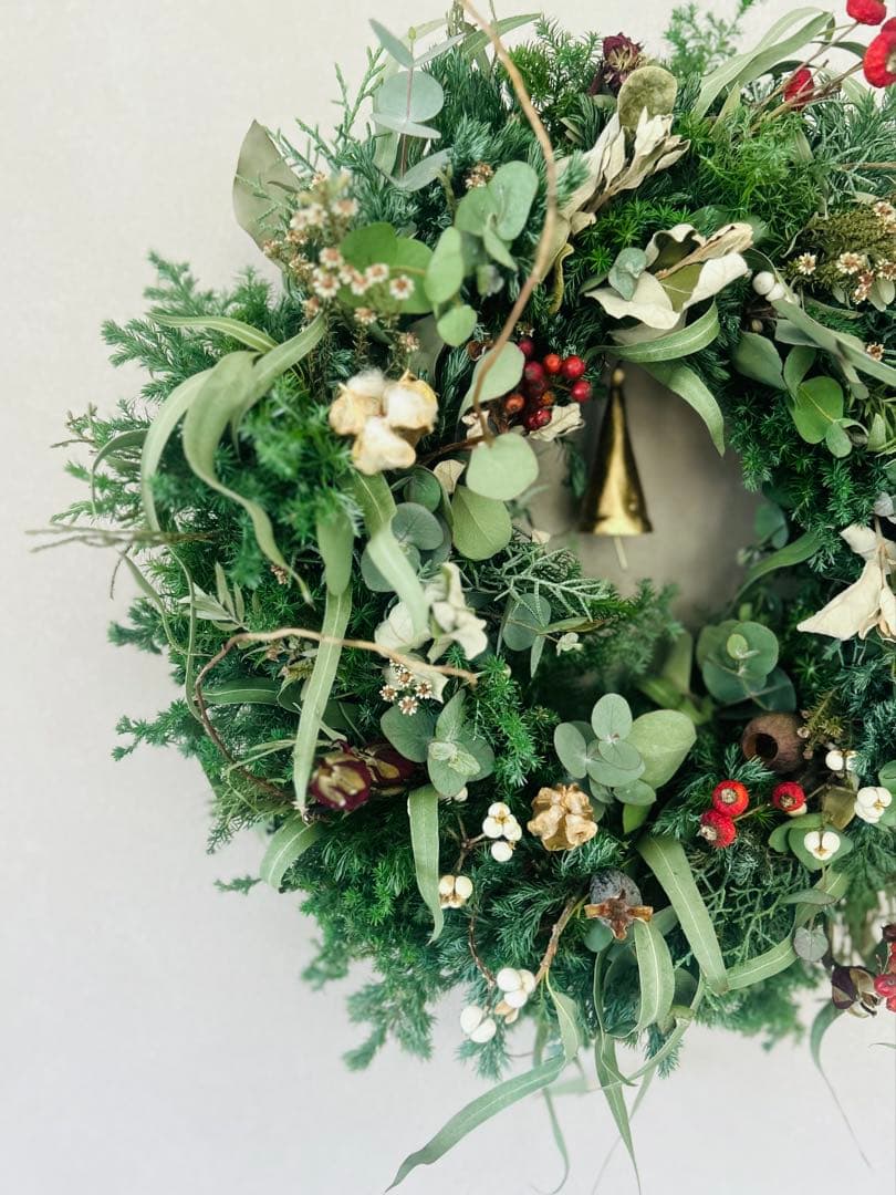 Merry Christmas 2025 静かな森の木の実のリース　〜50cm