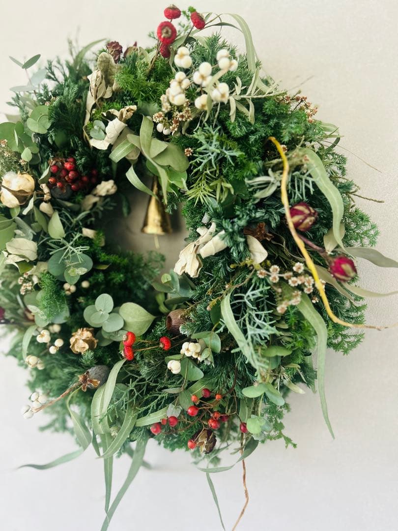 Merry Christmas 2025 静かな森の木の実のリース　〜50cm