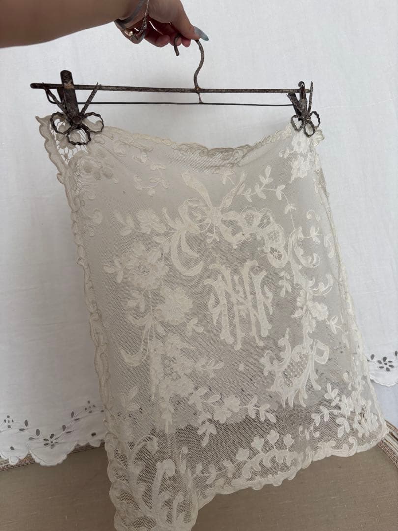 フランスアンティーク　アンティークレース　ドイリー　モノグラム　エクリュ