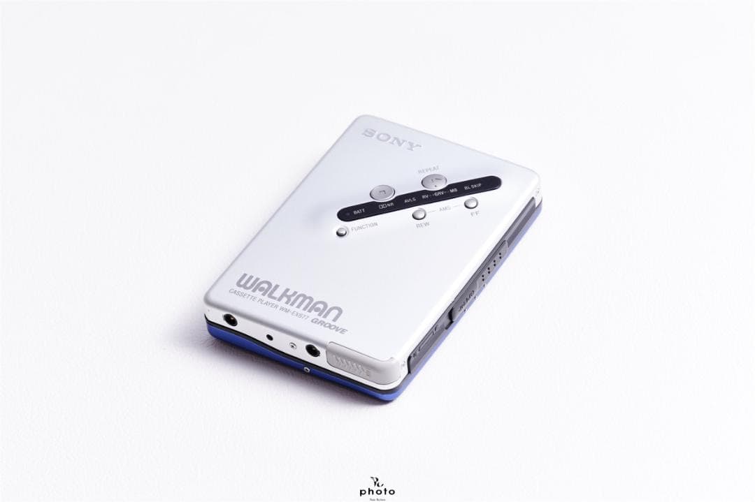 SONY WALKMAN ツートンカラー カセットウォークマン WM-EX677