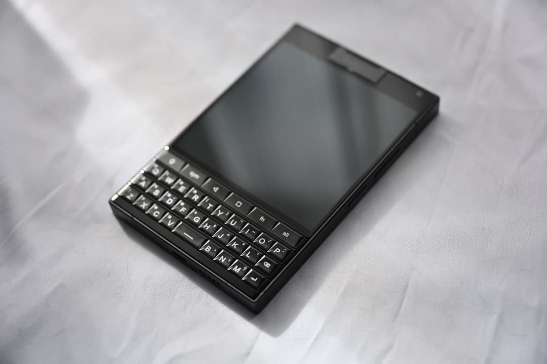 おまけ付き　Unihertz Titan 2 ブラック 美品