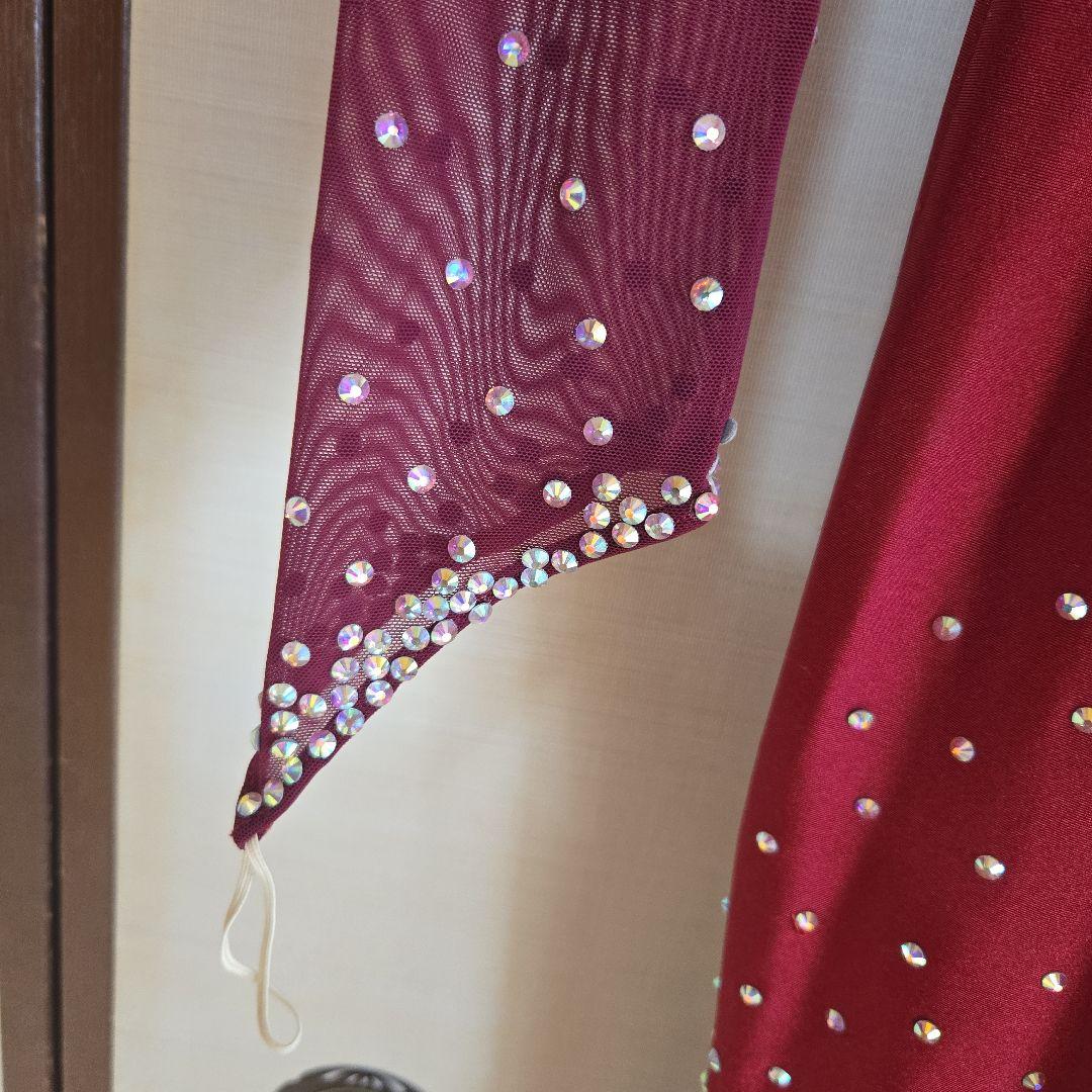 赤いビーズ装飾社交ダンスドレス